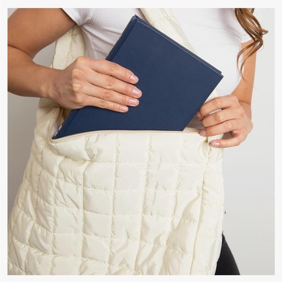 Quilted Puffer Shoulder Tote Bag Cream Carryall travel bag Medium Large - Picture 2 of 9